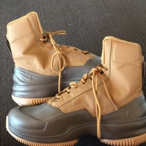 Nike Duckboot